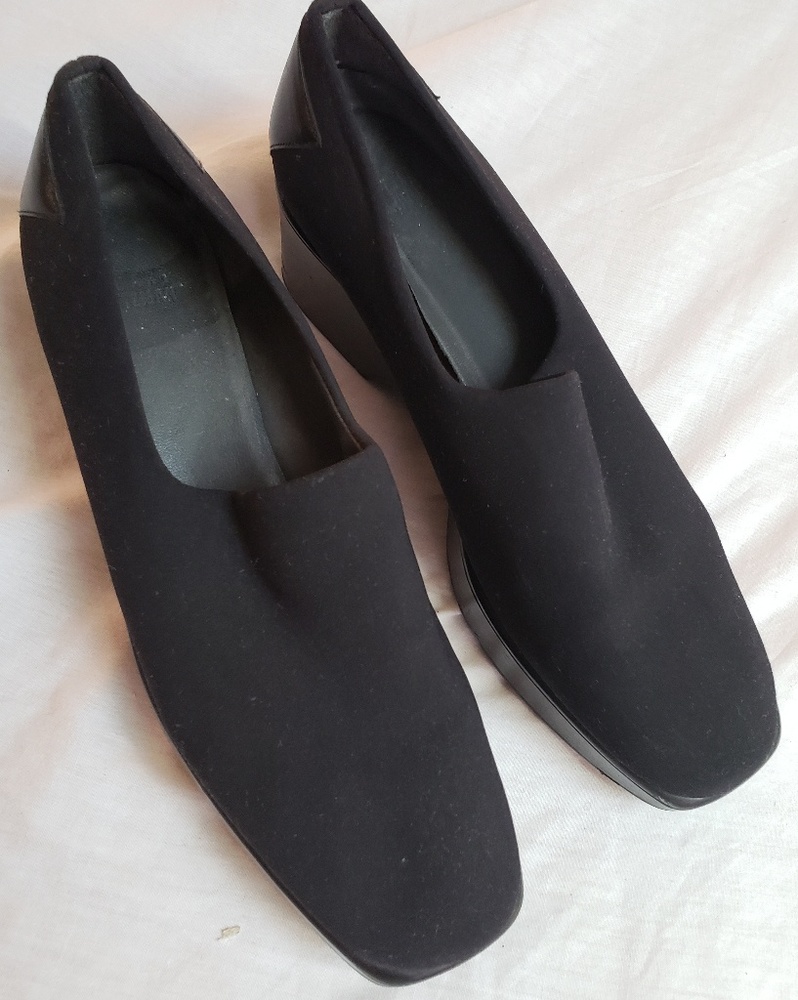 Shoe